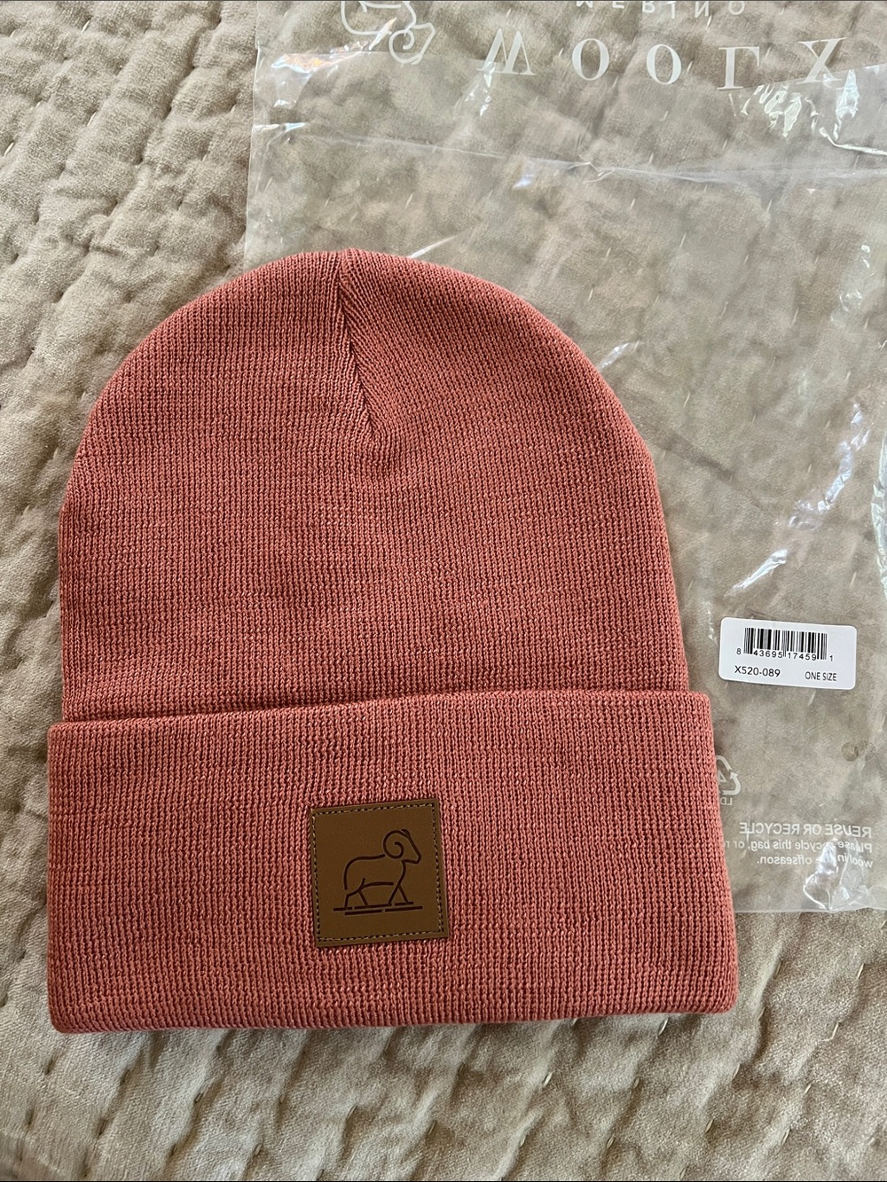 WoolX Ribbed Cuffed Wool Beanie Dusty Rose with Leather Patch NEW
